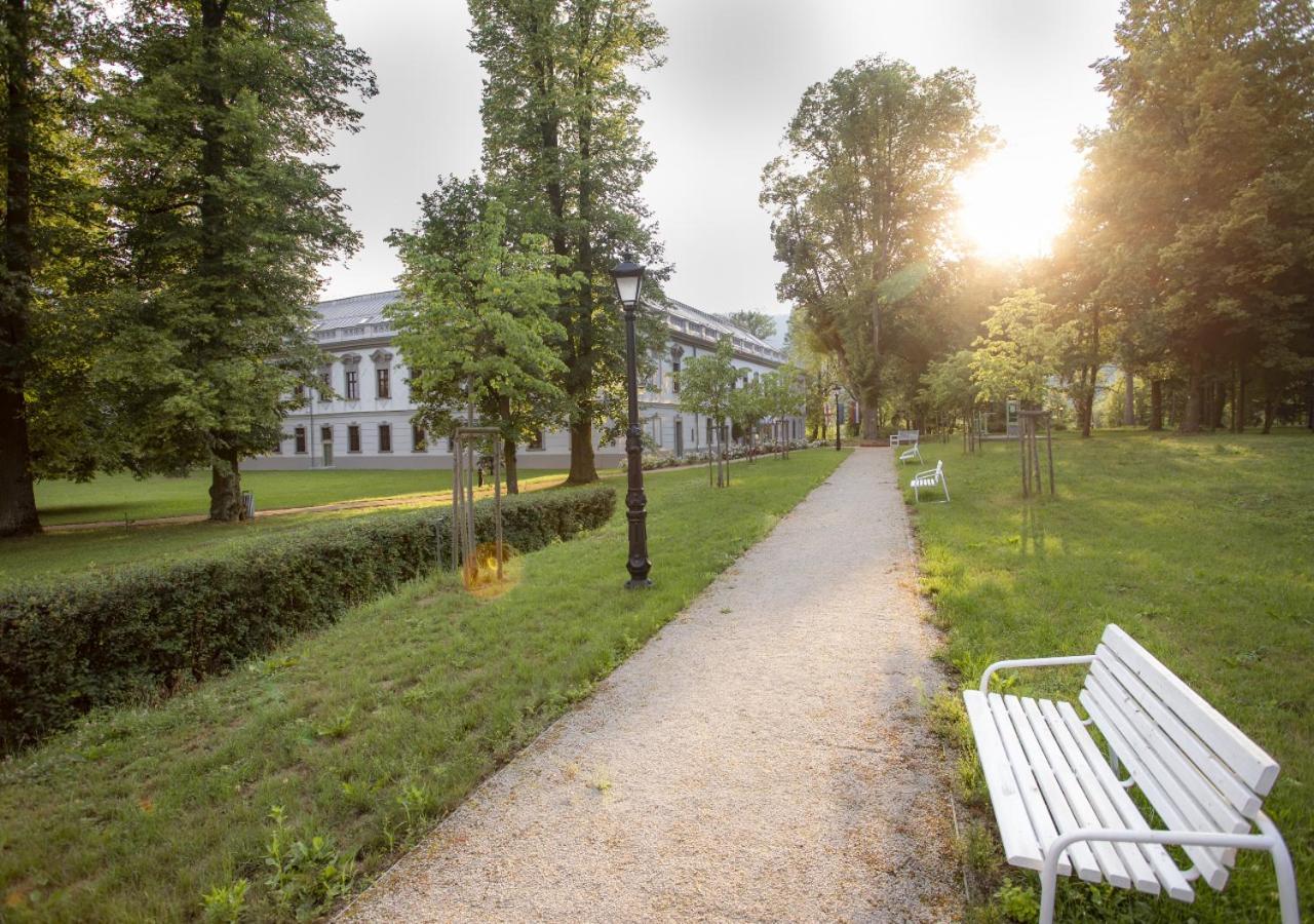 Hotel Gino Park Palace Povazska Bystrica Exterior photo